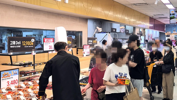 대형마트 3천원·5천원대 치킨전쟁 '후끈'