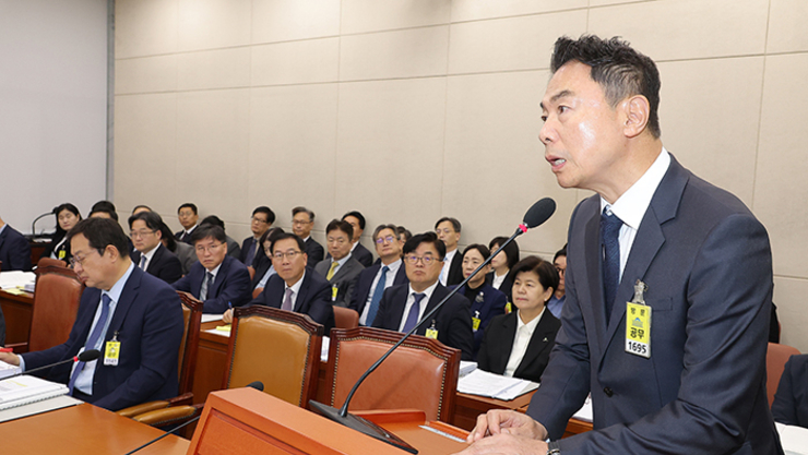 정지영 현대百 대표 "농약 우롱차 판매논란, 전적으로 책임 질 것"