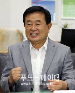 이동진 진도군수