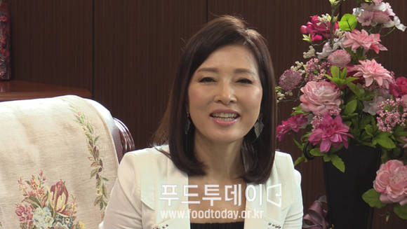 게스트 출연 예정인 트로트가수 임수정
