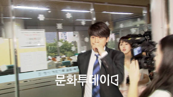 법정에 출석한 류시원