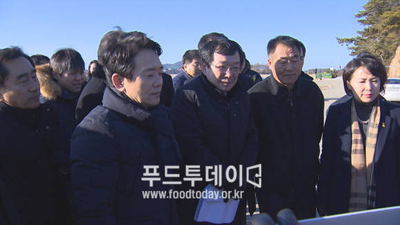 남경필 경기도지사 갯벌자원센터 건립부지 시찰