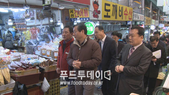 유정복 인천시장 구월농산물도매시장 방문