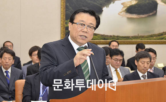이동필 농림축산식품부 장관