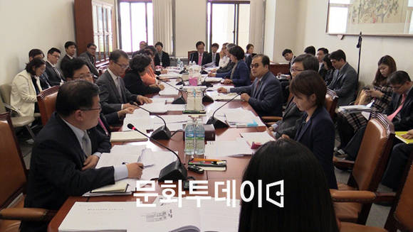 국회 보건복지위원회 법안소위원회