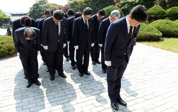 충남 홍성군 충령사에서 진행된 현충일 추념식 (충남도청)