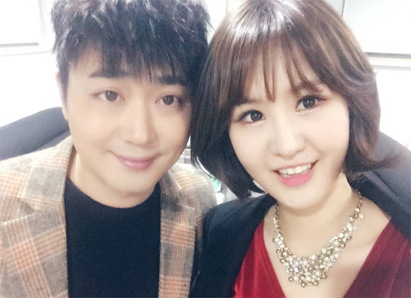 가수 박현빈과 윤수현 (윤수현 인스타그램)