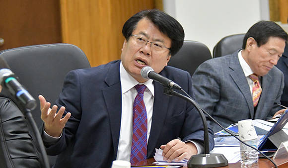 제천체육회(회장 이근규)가 ‘제56회 충북도민체전’ 선발 선수를 철저하고 일관성 있게 선정한다. 사진은 이근규 제천체육회장.