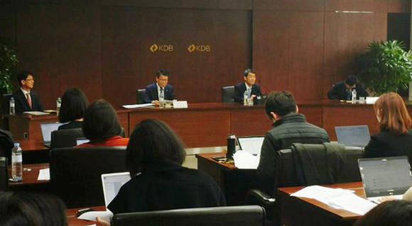8일 산업은행은 서울 여의도 본점에서 STX조선해양에 대한 컨설팅 결과 기자회견을 열었다. (출처: 인터넷언론인연대)