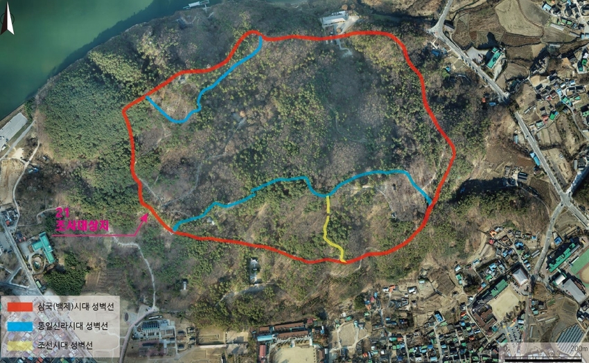 부소산성 현황 _ 시대별 성벽선 및 2021년 조사위치/부여군