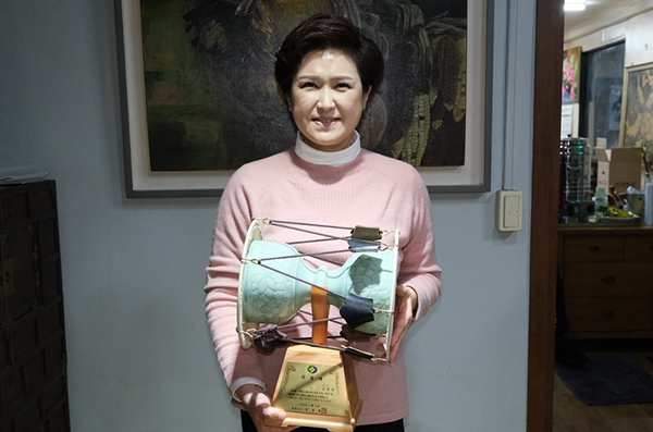 영동군 홍보대사로 위촉된 가수 김용임 씨<br>
