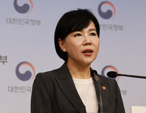 전현희 국민권익위원장