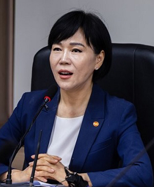 전현희 국민권익위원장