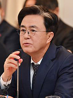<strong>전국시도지사협의회 참석한 김태흠 충남지사</strong>