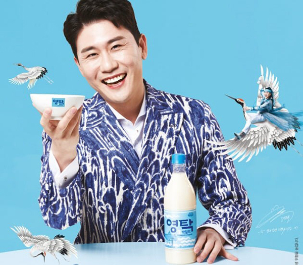 영탁막걸리 광고모델로 활약했던 영탁<br>
