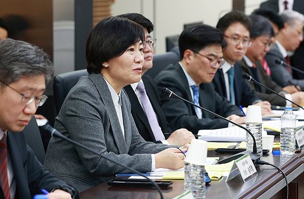 송미령 농림축산식품부 장관이 20일 오후 서울 서초구 aT센터에서 열린 '케이-푸드 플러스'(K-Food+) 수출확대 추진본부 간담회에서 발언하고 있다. <br>

