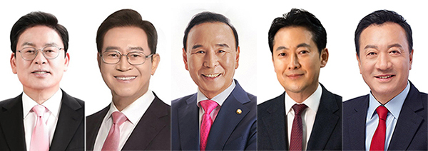 좌로부터 정우택·이종배·박덕흠·장동혁·엄태영 의원<br>
