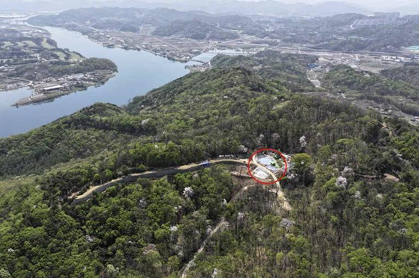 충주 장미산성과 한강 원경
