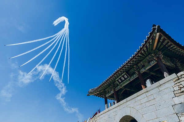 <strong>서산 해미읍성 축제 축하 비행</strong><br>

