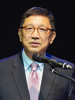 야간 부시장으로 임명된 세종시문화관광재단 박영국 대표<br>
