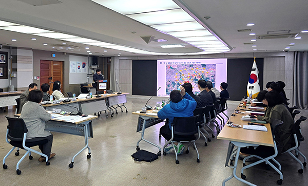 중간 보고회 모습<br>
