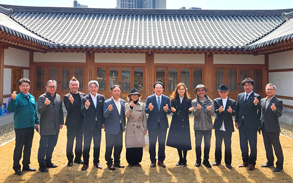 옥천 전국연극제 추진위원 위촉<br>
