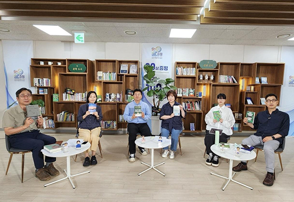 공공도서관 북콘서트<br>
