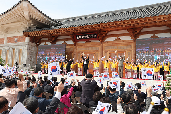 이상설 기념관 개관식 사진<br>
