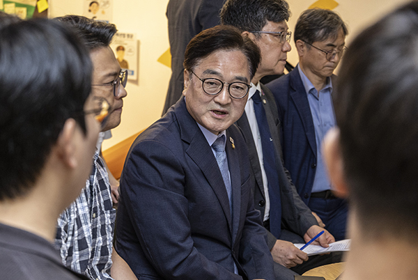 <strong>홈플러스 입점 점주협의회 만난 국회의장</strong><br>
