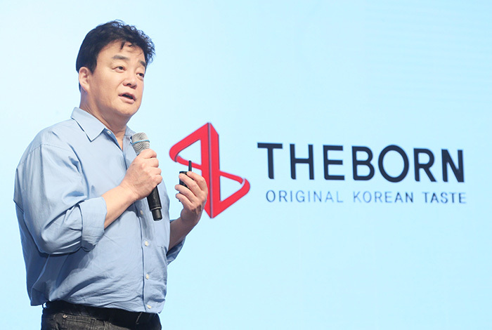 <strong>기자간담회서 발언 중인 백종원 더본코리아 대표</strong><br>
