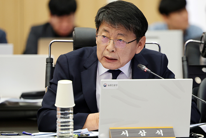 더불어민주당 서삼석 의원이 농촌진흥청에서 열린 국회 농림축산식품해양수산위원회 국정감사에서 질의하고 있다. <br>

