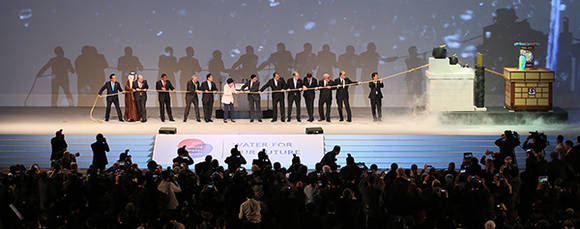 세계물포럼 2015 개막식 퍼포먼스 (세계물포럼 조직위 제공)
